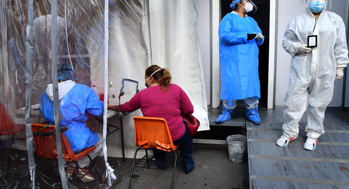 Coronavirus: Messico, quasi 5.000 casi nelle ultime 24 ore