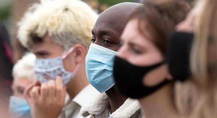 Coronavirus: Scozia impone mascherina a scuola, non in aula