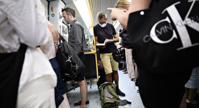 Danimarca introduce obbligo mascherine sui mezzi pubblici