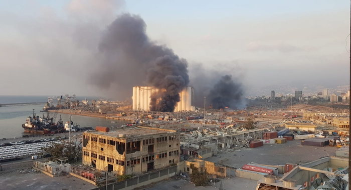 Due esplosioni a Beirut, decine di feriti