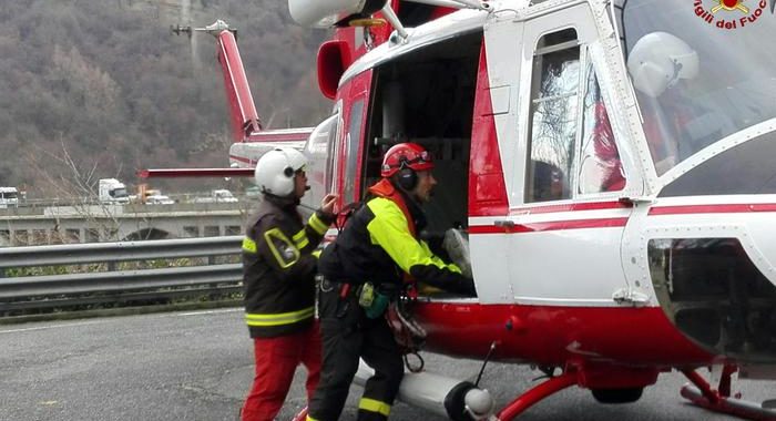 Frana in Valmalenco travolge auto, 3 morti