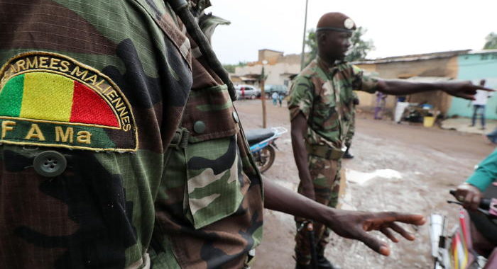 Golpe in Mali, ‘arrestati il presidente e il premier’
