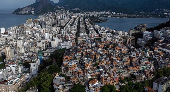 Il Brasile ha quasi 212 milioni di abitanti