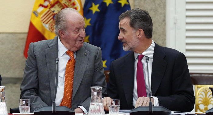 L’annuncio di re Juan Carlos, lascio la Spagna