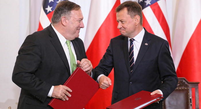 Pompeo firma accordo con Polonia, truppe Usa da Germania