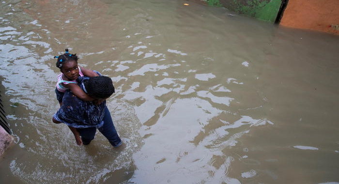 Tempesta Laura su Cuba, 12 morti a Haiti