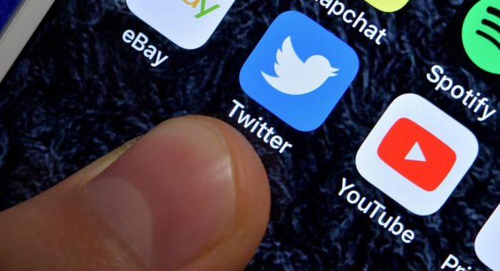 Twitter etichetta media di Stato, avranno meno visibilità