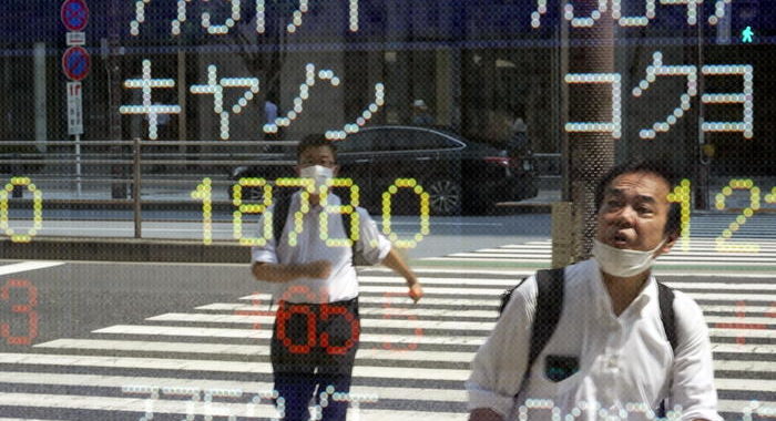 Borsa: Tokyo, apertura in lieve ribasso