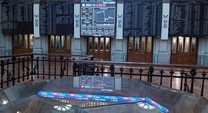 Borsa Tokyo, apertura in rialzo (+0,56%)