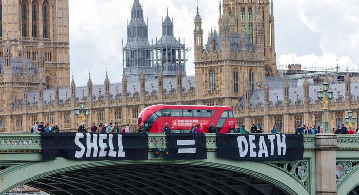 Clima: raduno anti governo Gb, picchetto a Westminster