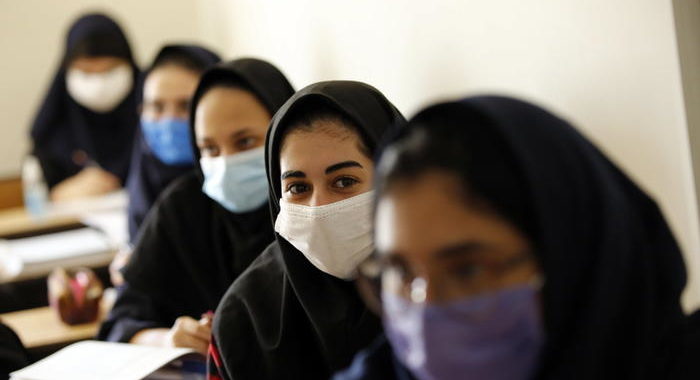 Coronavirus: Iran, 2.063 casi e 129 morti in 24 ore