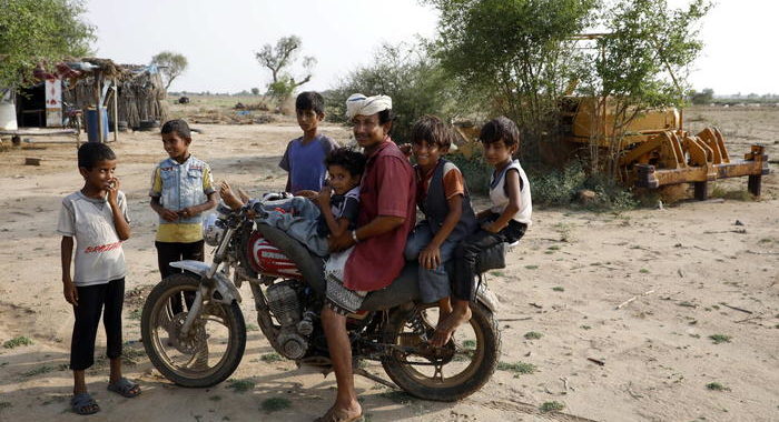 Coronavirus: Unicef, metà studenti del mondo senza scuola