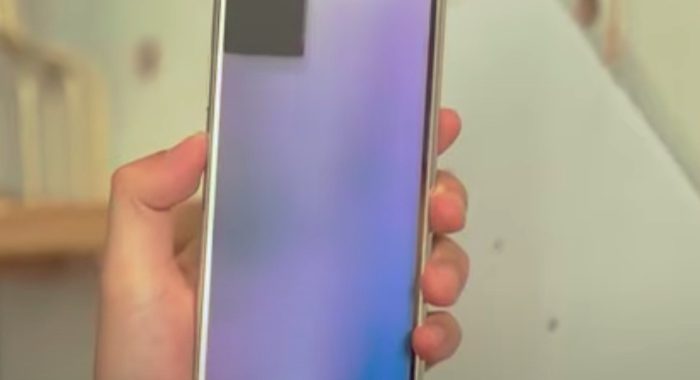 Ecco lo smartphone che cambia colore con un tocco