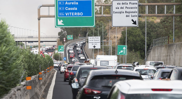 Estate con partenze intelligenti, meno traffico e vittime