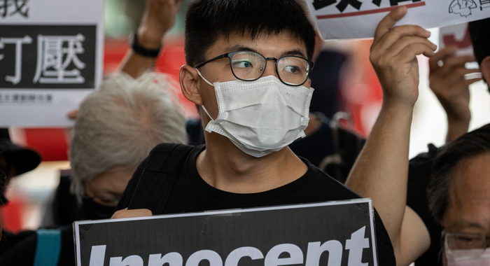 Hong Kong: arrestato attivista Joshua Wong