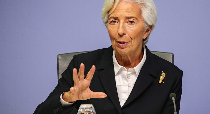 Lagarde, ripresa irregolare, circondata da incertezza