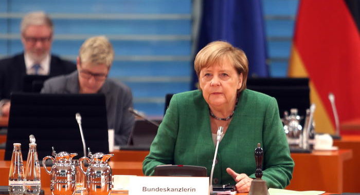 Merkel, ‘oggi non esiste una politica Ue sull’immigrazione’