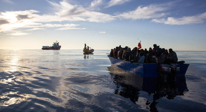 Migranti: Oim, 15 morti tra i 120 riportati in Libia