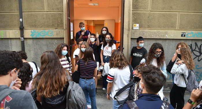 Scuola: si ritorna in aula a Codogno, presto mascherine bio