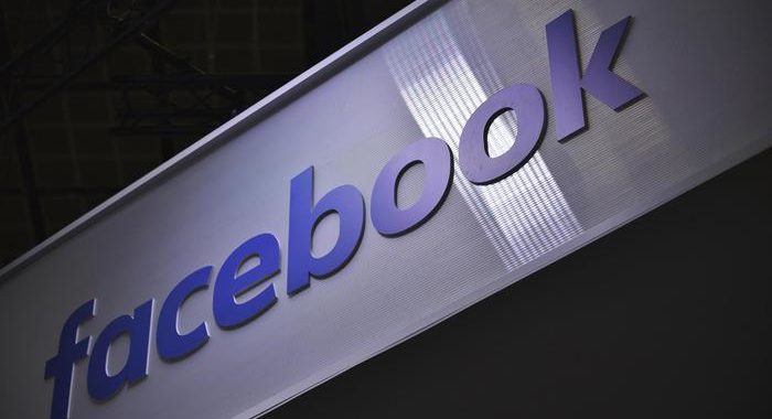 Usa 2020: Facebook paga utenti per disattivare profilo