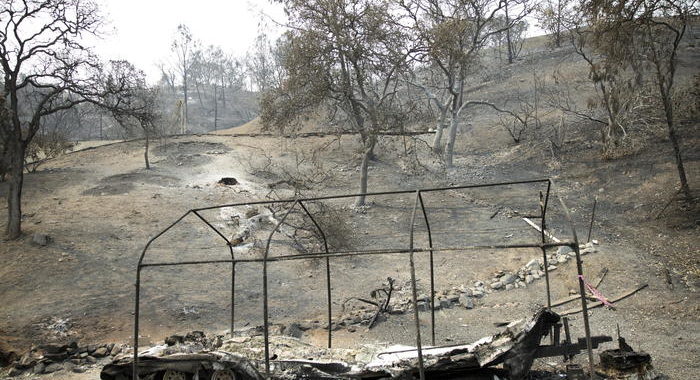 Usa: incendi California, altre tre vittime