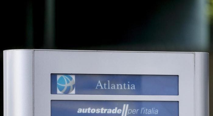 Atlantia: cede 49% Telepass a Partners Group
