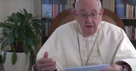 Papa: basta investimenti su aziende se non sostenibili
