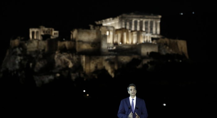 Grecia: Atene, inaugurata nuova illuminazione dell’Acropoli