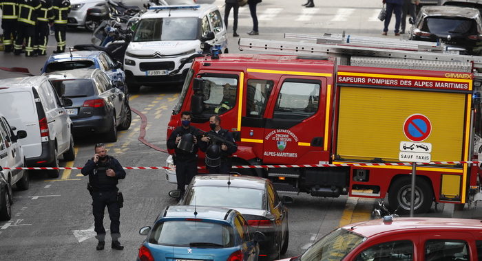 Nizza: Cremlino, una terribile tragedia