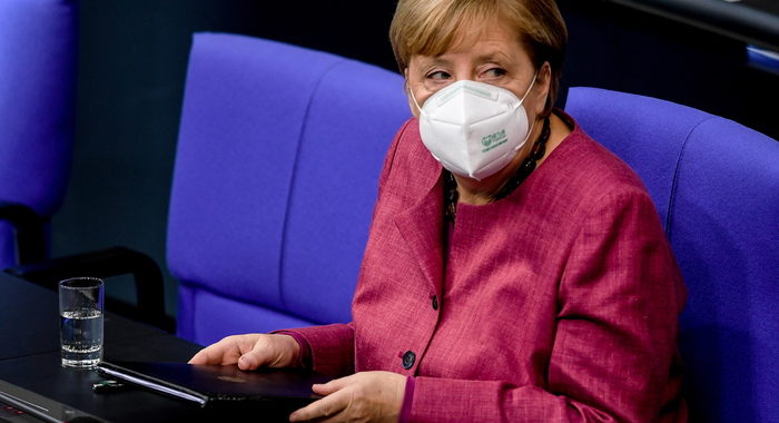 Nizza: Merkel, solidali con Francia dopo attacco ‘brutale’