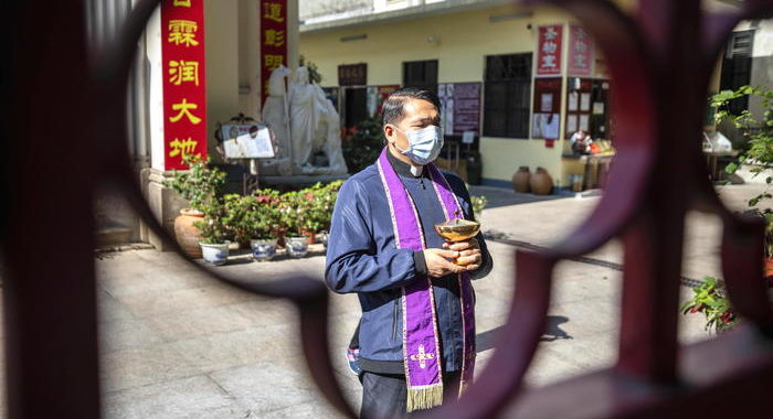 Santa Sede e Cina rinnovano accordo sulla nomina dei vescovi
