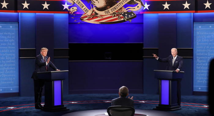 Staff Trump non sospende spot anti-Biden