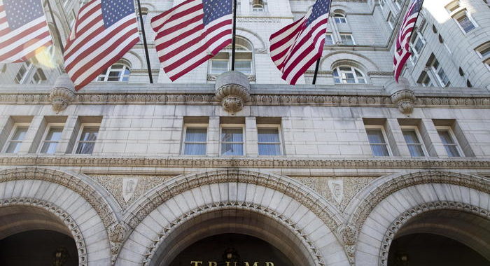 Trump, ‘notte elettorale sarò fra Casa Bianca e mio hotel’