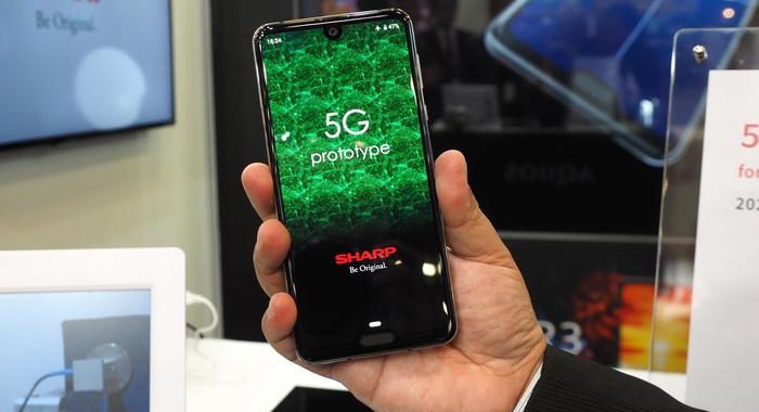 5G: tre smartphone su 5 costeranno meno di 600 dlr nel 2022