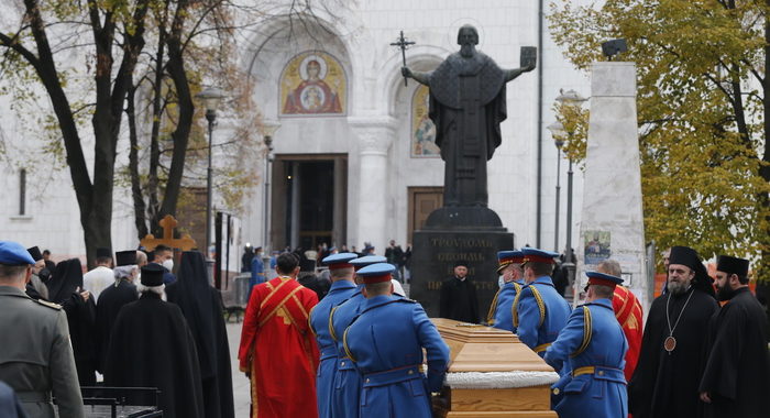 A Belgrado i funerali del patriarca ortodosso Irinej