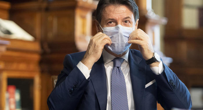 Covid: Conte, oggi decisioni su Regioni