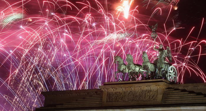 Covid: Laender tedeschi, divieto botti Capodanno in piazza