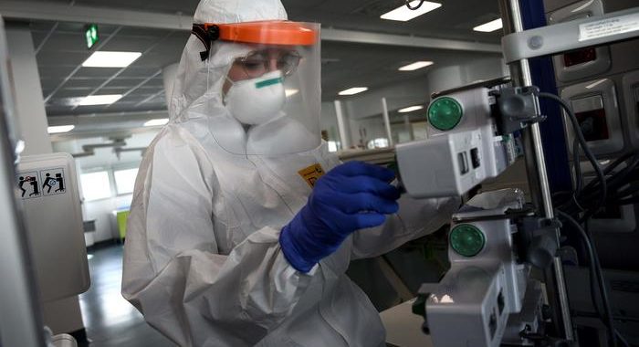 Covid: medici, ospedali Piemonte fuori controllo