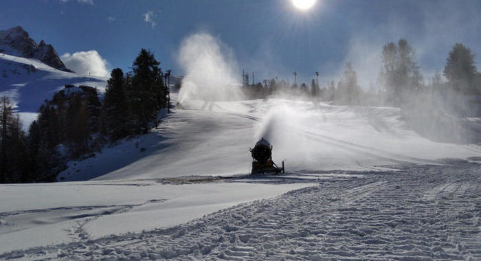Covid: turismo della neve rischia perdita fino a 70%