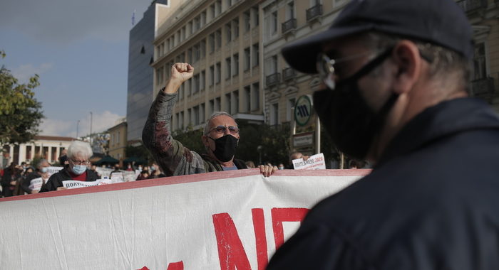 Grecia: Politecnico 1973, polizia disperde manifestazioni