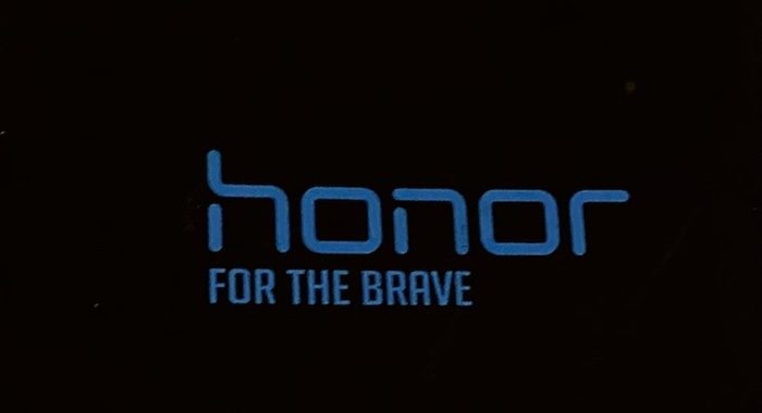 Huawei: media, venderà Honor a un consorzio per 12 mld euro