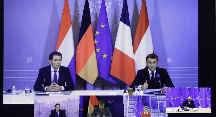Macron, risposta rapida e coordinata contro il terrorismo