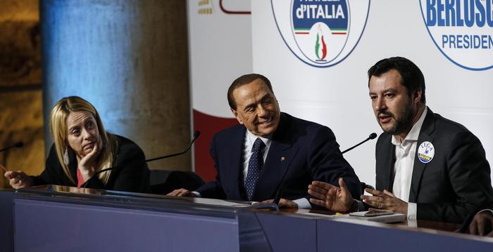 Scostamento: Salvini e Meloni, pronti a votare sì