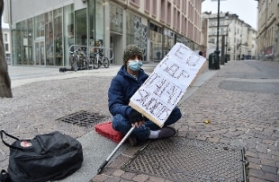 Scuola, il Gioberti di Torino vieta la dad fuori dall’Istituto
