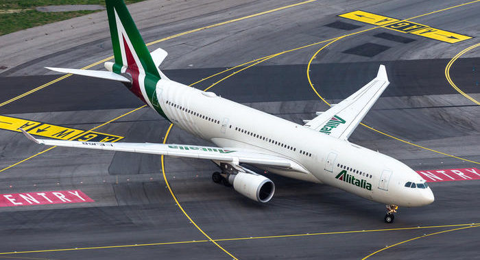 Alitalia: Ita al decollo con metà dei dipendenti