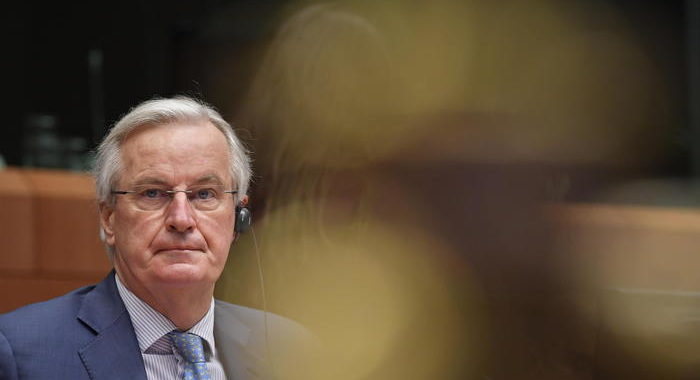 Barnier, non sacrificheremo futuro Ue per il presente