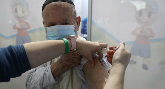 Covid: Israele, in quasi 800mila immunizzati con prima dose