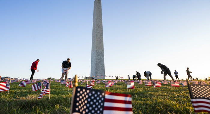 Covid, negli Usa record di quasi 4mila morti in 24 ore