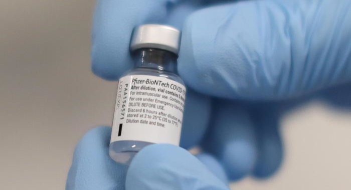 Covid: rapporto Fda, vaccino Pfizer efficace e sicuro