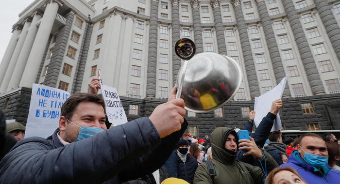 Covid: Ucraina, lockdown dall’8 al 24 gennaio